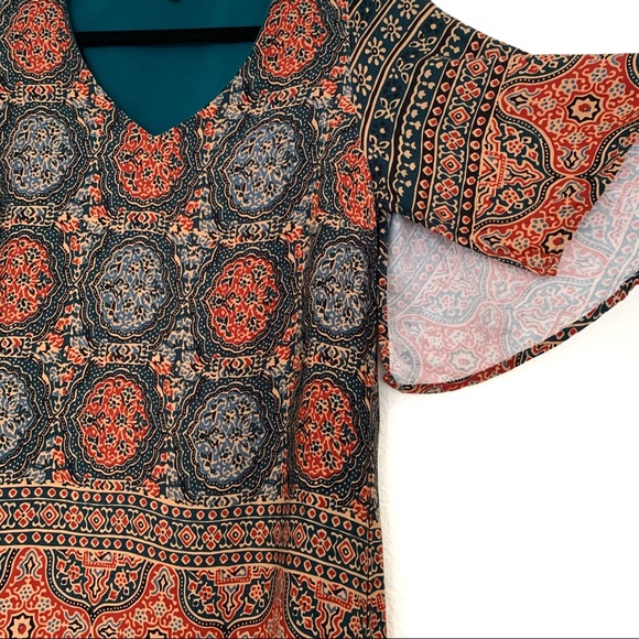 Color Block Paris Tribal Vneck Shift Dress - Picture 4 of 9